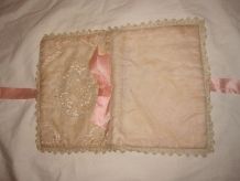 ancien coussin de Baptême