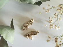 Boucle d'oreille la rose a la perle