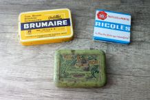 3  boîtes à pastilles en métal