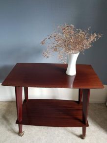 table tv vintage à roulettes et 2 tablettes années 60 vernie