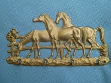 Accroche clées motif chevaux en laiton ;vintage