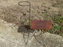 porte plante  ancien  en fer  forgé