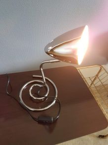lampe de bureau chromée articulée et pied ressort vintage 