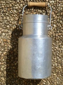 pot lait ancien en aluminium, vintage