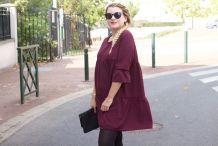 Robe bordeaux fluide à petit pois