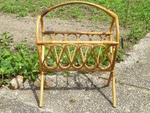 porte revue  en osier , vintage