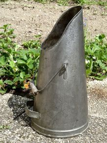 seau à charbon ancien en zinc, vintage
