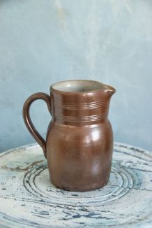 Petit pichet en grès 