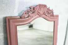 Grand Miroir vintage ancien à moulures vieux rose
