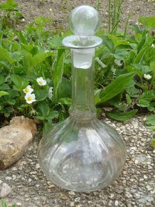 carafe ancienne   en verre