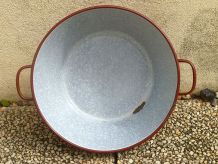 bassine en  acier  émaillé , vintage