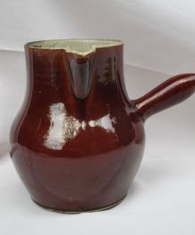 pot à lait broc pichet en grè vernissé marron très ancien