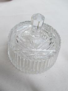 bonbonnière cristal marque TCHÉCOSLOVAQUIE