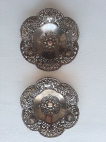 2 coupelles ou vide poches en métal 