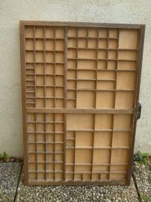 casier d'imprimerie  ancien  en bois