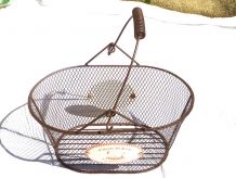 panier  en metal grillagé
