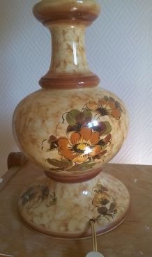 Lampe de salon en céramique vernissée à décor fleuri