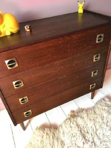 Commode vintage scandinave pieds fuseaux 