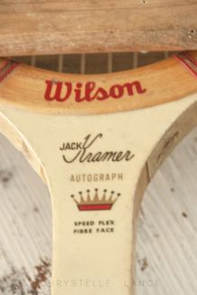 Raquette tennis vintage en bois et son cadre de transport