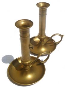 paire  de chandeliers a poussoirs ,laiton vintage