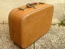 valise  en carton , vintage
