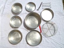 gamelles  de  camping en  alu  ,  vintage