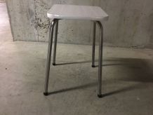Tabouret en formica années 70