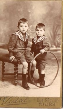 photo ancienne 2 enfants au cerceau vers 1900