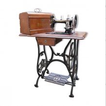 Machine à coudre ancienne Huitième Merveille