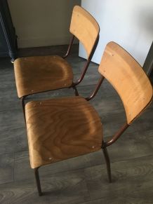 Duo de chaises écoliers vintage en bois