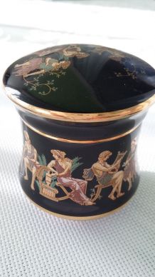 Petite boîte à bijoux / décorative