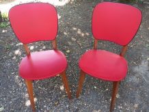 Paires de chaises vintage rouge skai et bois, années 60