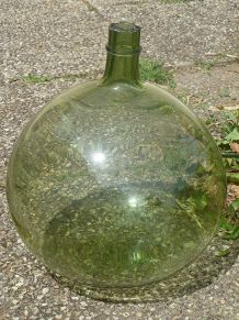 dame jeanne en verre , vintage