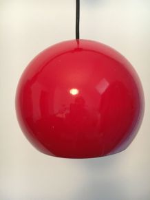 Suspension vintage globe en métal rouge