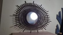 grand miroir en rotin vintage foncé forme ORTF des années 60
