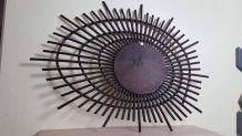 grand miroir en rotin vintage foncé forme ORTF des années 60