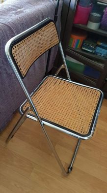 chaise pliable cannée  structure métal chromé style Castelli