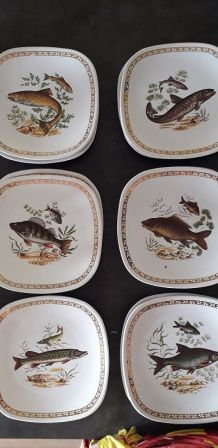 12 assiettes à poisson Longchamp
