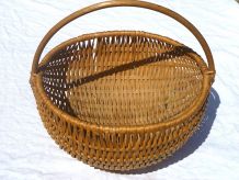 panier rond en osier , vintage