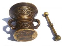 mortier  et  pilon  ancien  ,  vintage