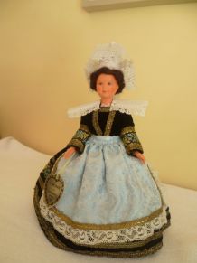 Poupée Le Miror Vicente de Quimperlé vintage