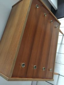 Commode vintage scandinave pieds fuseaux 