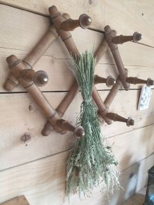 Porte manteaux mural pliable en bois 