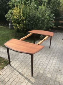 Table à manger scandinave édité par Gustav Bahus 1960