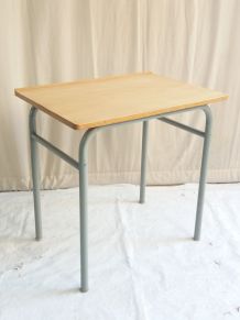 TABLE BUREAU A CREDENCE