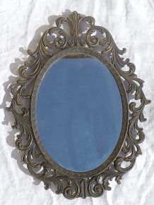 miroir en  metal a  suspendre,  vintage