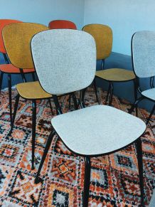 Lot 6 chaises multicolores 70s