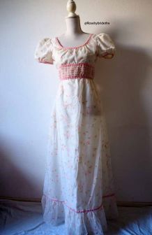Longue robe hippie bohème romantique fleurie vintage 60's 70