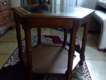 Table de salon octogonale