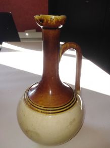 joli carafon cruchon émaillé